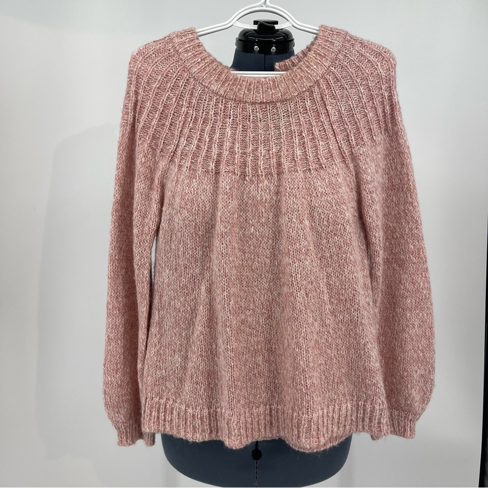 Lauren Conrad, Women’s sweater, size xs, pink , good condition, preowned